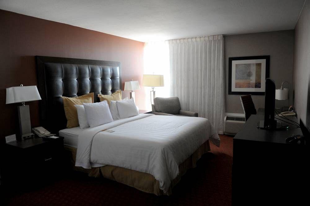 Wyndham Sacramento Hotel Carmichael Bagian luar foto
